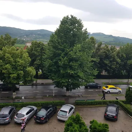 Apartament Posada * Curtea de Argeş